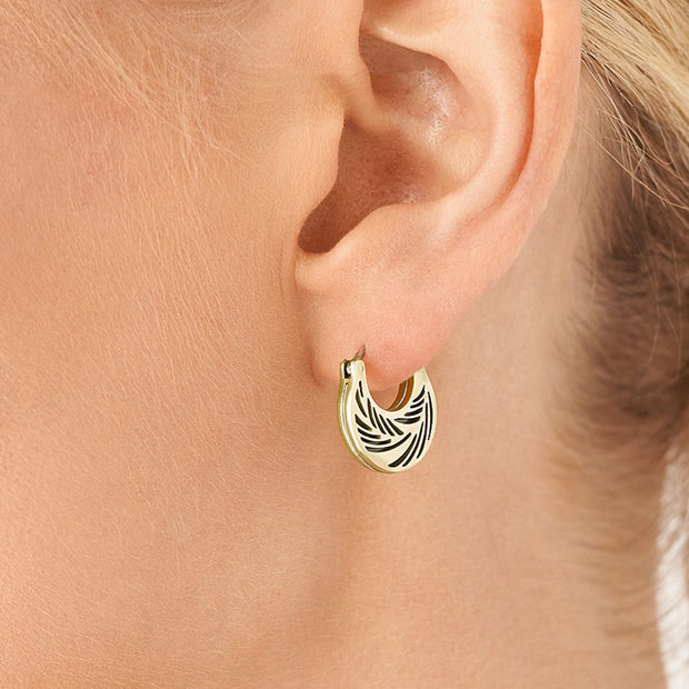 قرط نسائي من الفولاذ المقاوم للصدأ باللون الذهبي